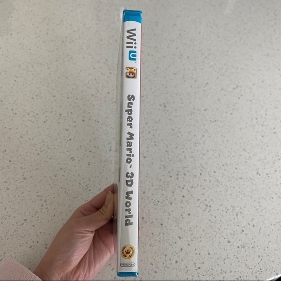 SUPER Mario 3D World (Wii U game, 2013) Brand New & Sealed - Picture 3 of 3